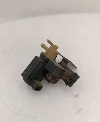 Opel Insignia A Turbo solenoid valve 55573362