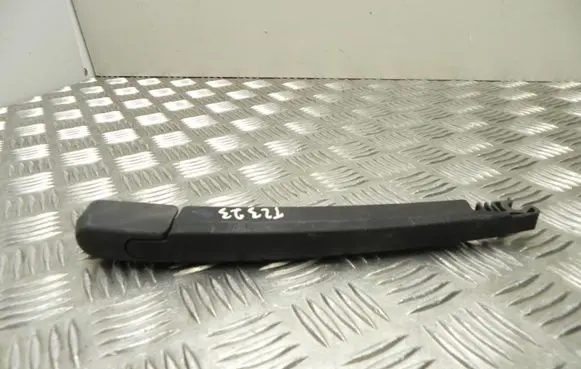 Hyundai i40 Rear wiper blade arm NWB T2323