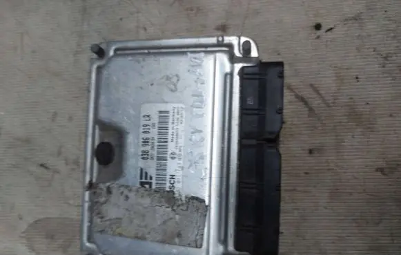 Volkswagen Sharan Engine control unit/module