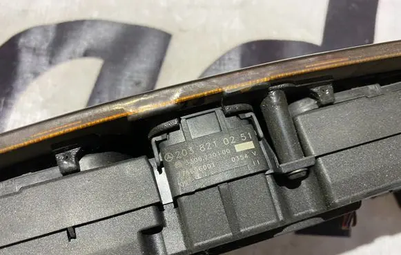 Mercedes-Benz C W203 Multifunctional control switch/knob 2038210251 A2038210251