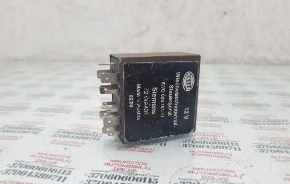 Volkswagen PASSAT B5 Window wiper relay 5WG009101