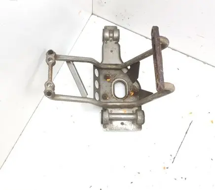 Porsche 911 996 Muffler mount bracket/holder 99611122802