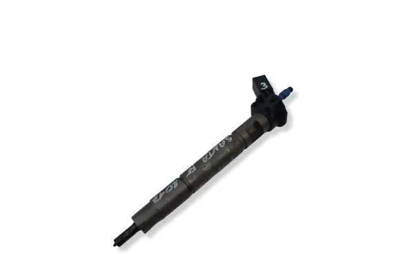Hyundai Santa Fe Fuel injector 338002F000