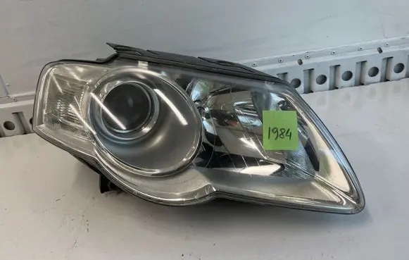 Volkswagen PASSAT B6 Headlight/headlamp 1EL24701412 3C0941006Q