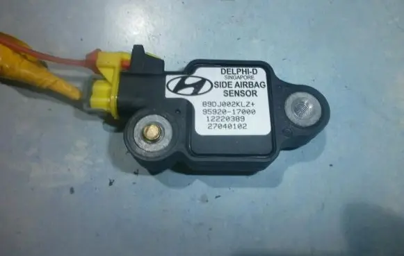 Hyundai Matrix Airbag deployment crash/impact sensor 9592017000 89dj002hdql