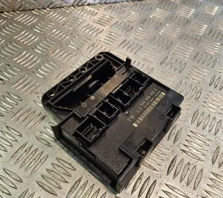 Volkswagen PASSAT B6 Central body control module 3C0959433K