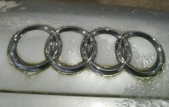 Audi A8 S8 D3 4E Manufacturer badge logo/emblem 