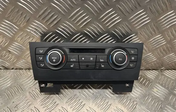 BMW X1 E84 Climate control unit 9263302 E3402163