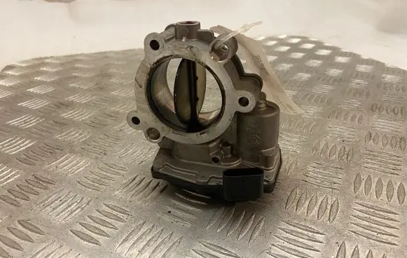 Volvo XC90 Throttle valve 32223833