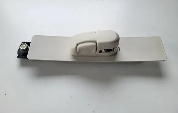 Honda CR-V Seat belt height adjuster 