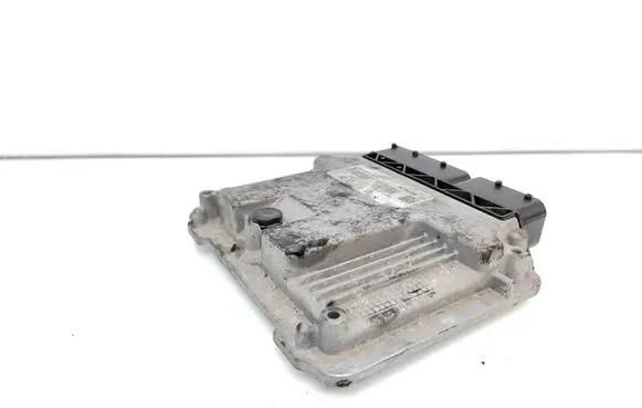 Volkswagen Touran I Engine control unit/module 03G906021 0281014128 1039S25103
