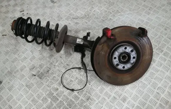Citroen DS5 Front wheel hub spindle knuckle