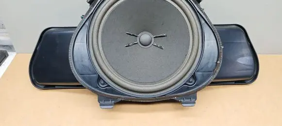 Mercedes-Benz S W221 Subwoofer speaker A2218202402