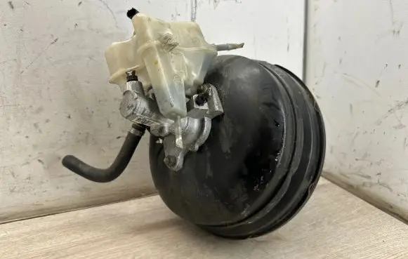 BMW X5 E53 Brake booster 32481478 LSC145THE 6757706