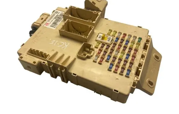 KIA Ceed Fuse module 91950A2030 1013514017 A20301305150139