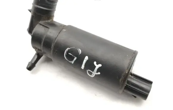 Toyota Corolla Verso E121 Windscreen/windshield washer pump