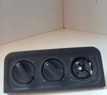 Volkswagen Vento Climate control unit 357820045 357819045A
