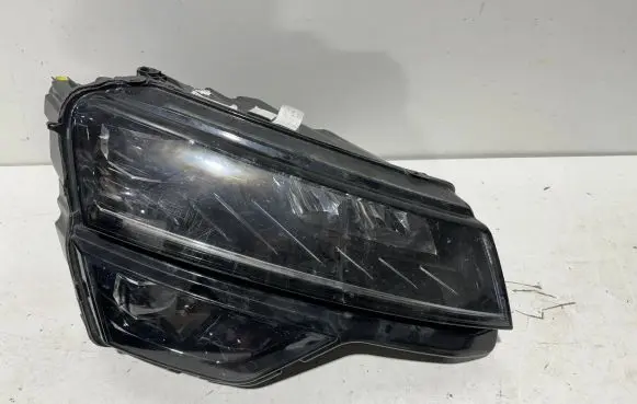 Skoda Karoq Headlight/headlamp 57B941016D