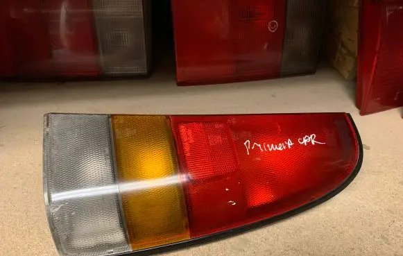 Nissan Primera Rear/tail lights