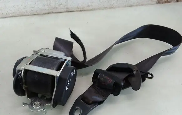 Citroen C5 Front seatbelt B507744E371