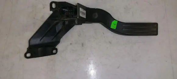 Ford Mondeo Mk III Accelerator throttle pedal 2S719F836DA
