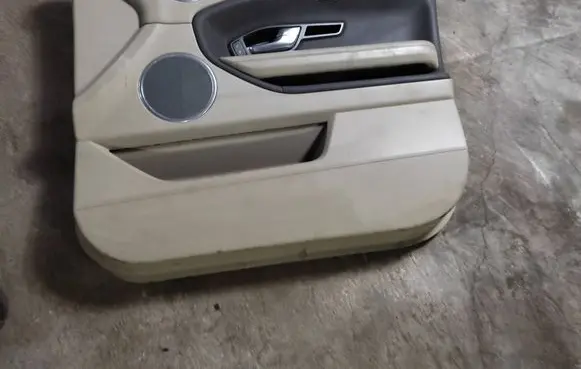Land Rover Range Rover Evoque L538 Front door card panel trim