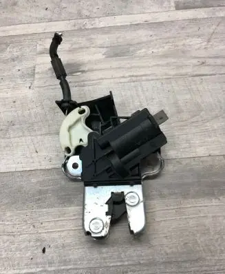 Audi A4 S4 B7 8E 8H Tailgate/trunk/boot lock/catch/latch 4F5827505D