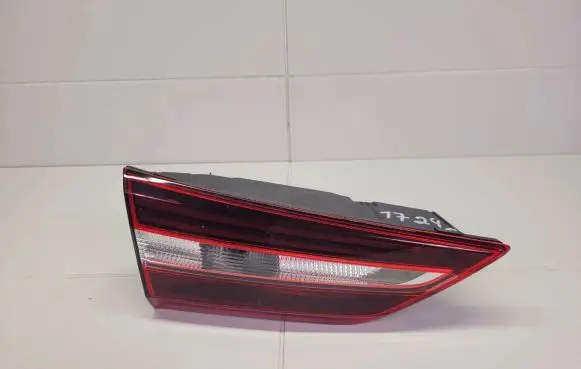 Opel Grandland X Rear/tail lights YP00016580