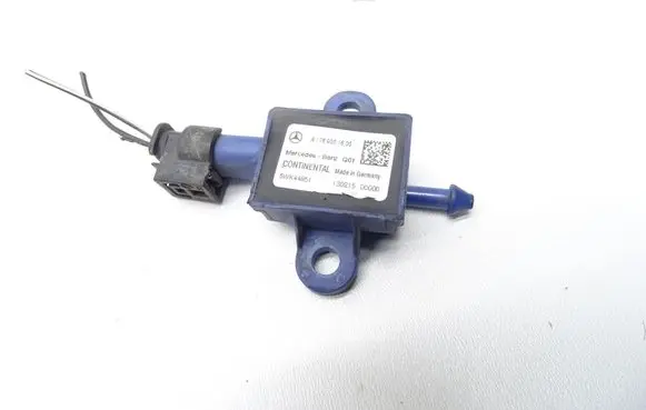 Mercedes-Benz A W176 Airbag deployment crash/impact sensor A1769051600