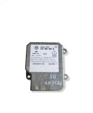 Volkswagen PASSAT B7 Airbag control unit/module 1C0909605B 19020405F 5WK43124