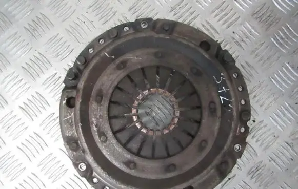 Opel Vectra B Pressure plate 