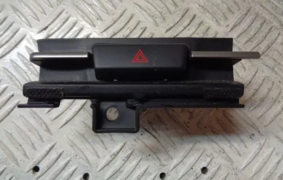 Mazda 2 Hazard light switch DA6A664H0 4309T1
