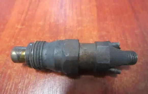 Peugeot 405 Fuel injector kca17s42