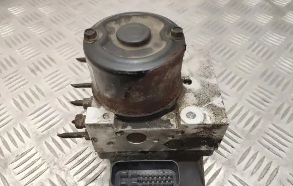 KIA Cerato ABS Pump 956002F100 5WY7222A