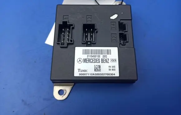 Mercedes-Benz E W211 Comfort/convenience module 2115452132 211545213202