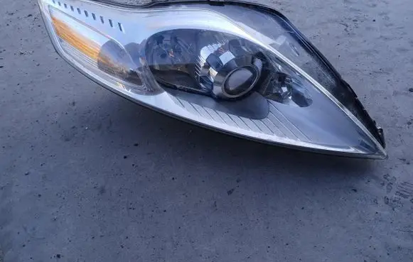 Ford Mondeo MK IV Headlight/headlamp 7S71-13D154-AL