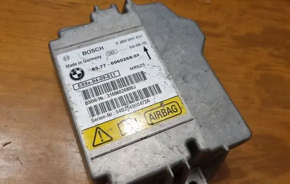 BMW 1 E81 E87 Airbag control unit/module 0285001531 6577696026801