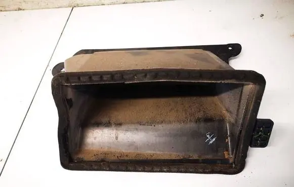 Toyota Corolla Verso AR10 Air intake duct part 