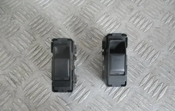 Dodge Caliber Electric window control switch 56040693AD
