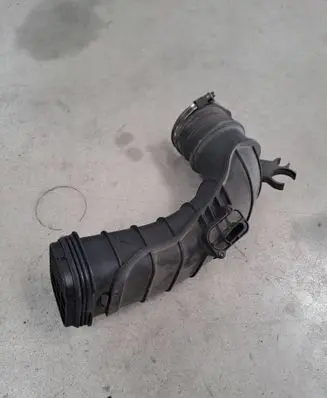 BMW 5 F10 F11 Turbo air intake inlet pipe/hose 13718508047 14389710