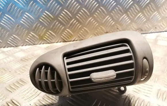 Mercedes-Benz C W203 Dashboard air vent grill cover trim 2038300554