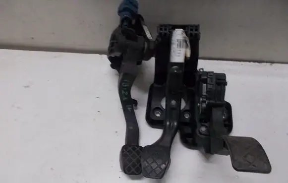 Seat Ibiza IV (6J,6P) Clutch pedal 656232