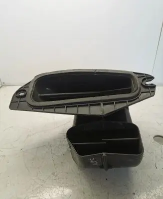 Jeep Grand Cherokee Air intake duct part 68110221A