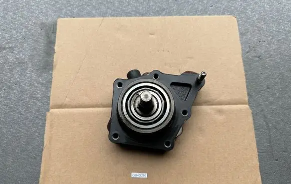Nissan Patrol Y61 Fuel pump bracket 16812MA70A