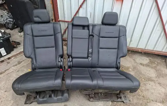 Jeep Cherokee Second row seats 