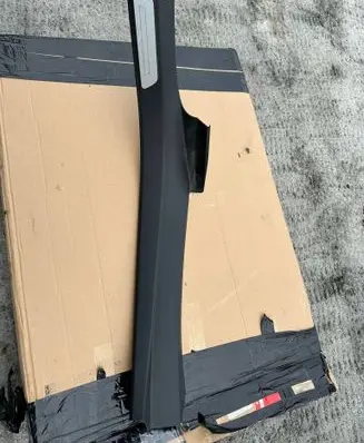 Audi A8 S8 D4 4H Rear sill trim cover 4H0864607