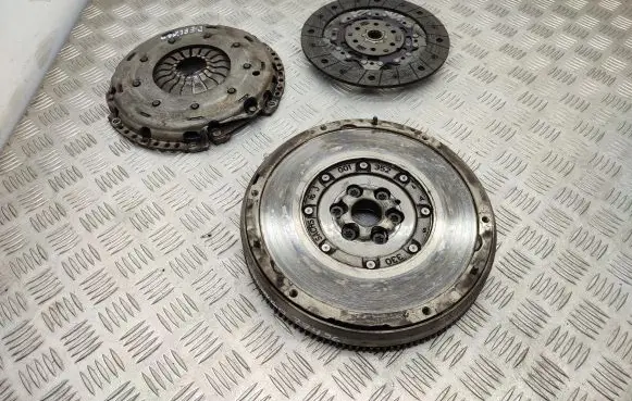 Citroen Berlingo Clutch set kit 9800221480