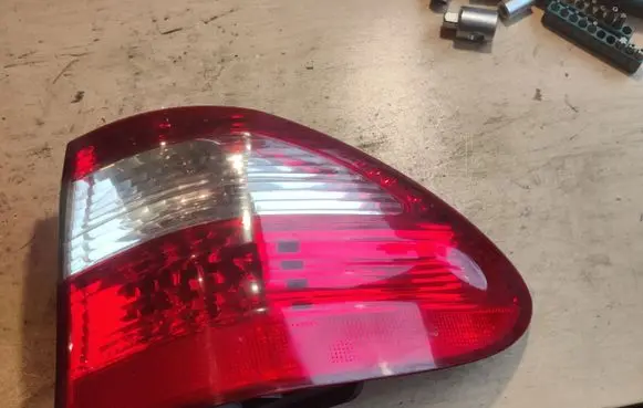 Mercedes-Benz E W211 Rear/tail lights 379108R 379142R