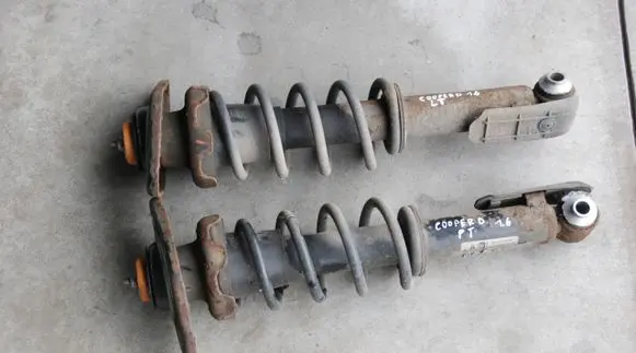 Mini Cooper Countryman R60 Rear shock absorber with coil spring 111KM