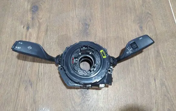 BMW Z4 g29 Wiper turn signal indicator stalk/switch 9472547